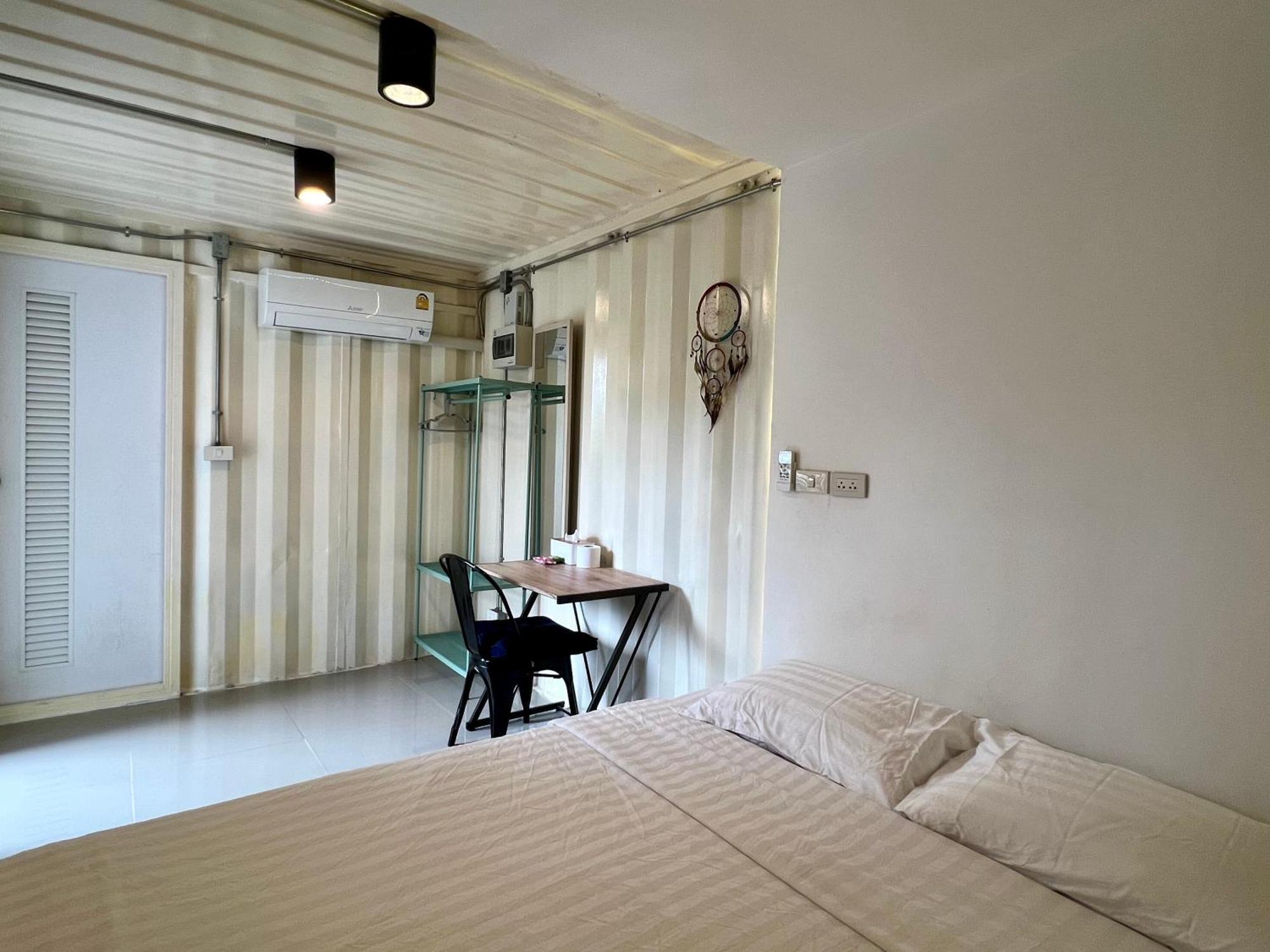 شقة Day Off House Chiang Mai Near Walking Street المظهر الخارجي الصورة